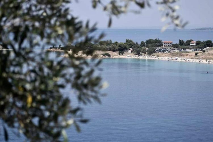 Λειψοί: Χρυσός παραολυμπιονίκης και ο δήμαρχος κολύμπησαν μαζί και έστειλαν ένα μήνυμα ξεχωριστό